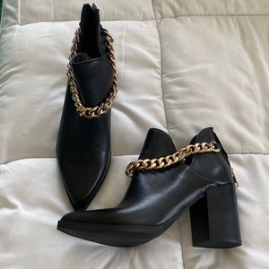 Brand new w/o box Steve Madden booties. Never worn! Size 7